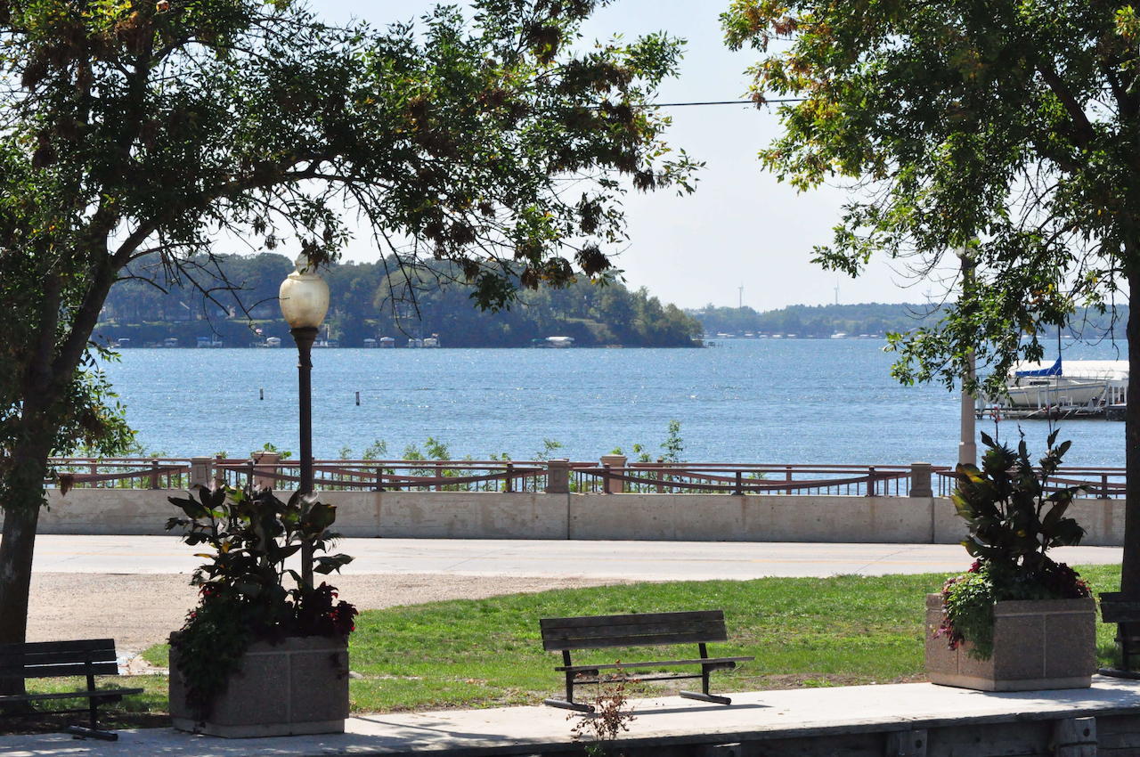 Okoboji Inn & Suites Milford Exterior photo